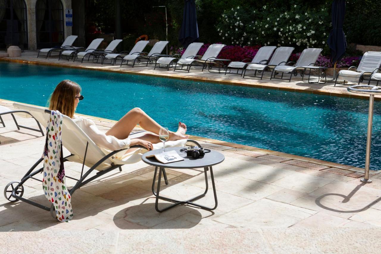 The American Colony Hotel - Small Luxury Hotels Of The World Jerozolima Zewnętrze zdjęcie The pool at the Hotel de Crillon