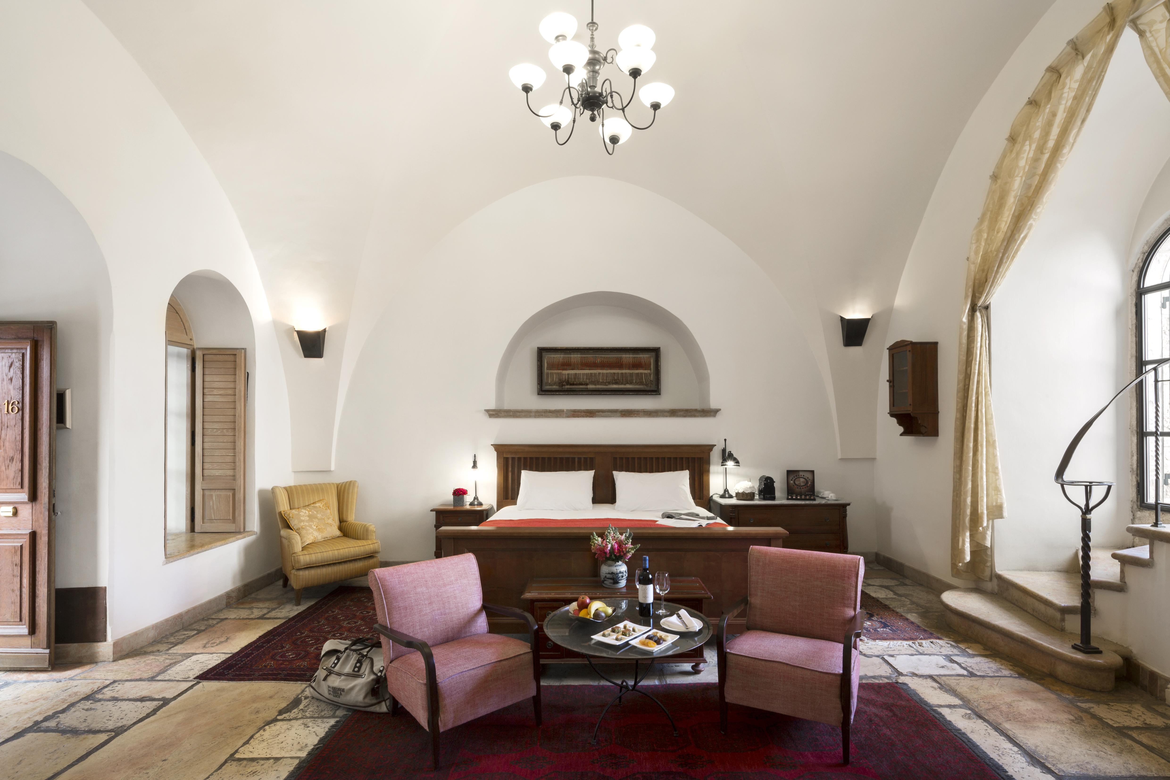 The American Colony Hotel - Small Luxury Hotels Of The World Jerozolima Zewnętrze zdjęcie A bedroom at the hotel